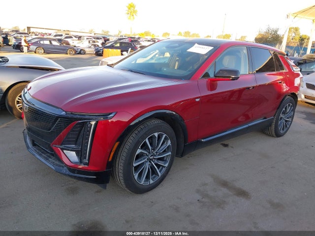 2024 CADILLAC LYRIQ 1GYKPTRK8RZ140231 Photo 1