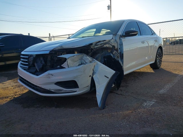 43918202 :رقم المزاد ، 1VWBA7A3XNC006771 vin ، 2022 Volkswagen Passat 2.0t Limited Edition مزاد بيع