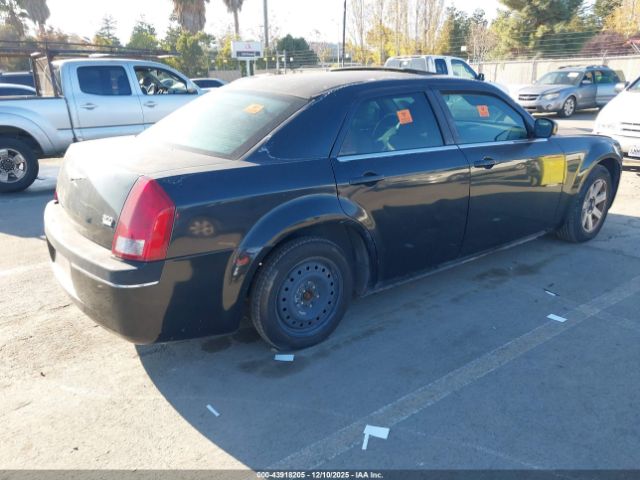 2005 CHRYSLER 300 2C3JA53G25H157379 Photo 3