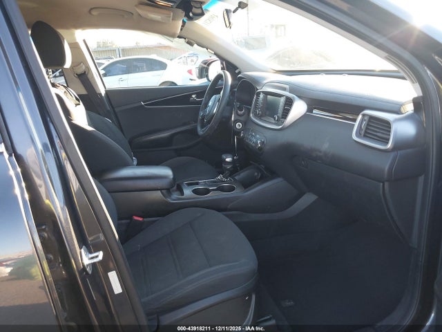 5XYPG4A30KG557983 KIA Sorento 2.4l Lx