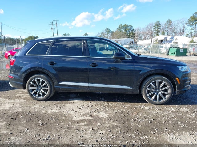 WA1AHAF77HD038329 Audi Q7 2.0t Premium