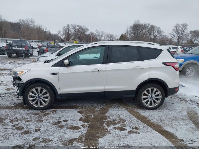 Ford Escape Titanium 2017 1FMCU9J91HUE31420 Image 14