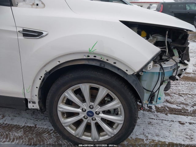 Ford Escape Titanium 2017 1FMCU9J91HUE31420 Image 18