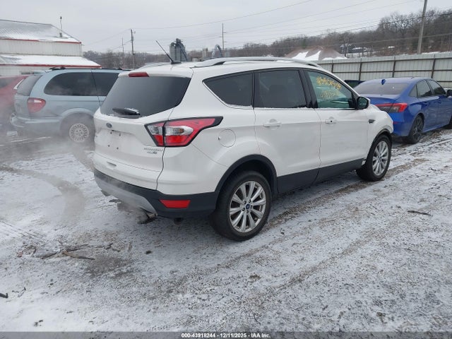Ford Escape Titanium 2017 1FMCU9J91HUE31420 Image 4