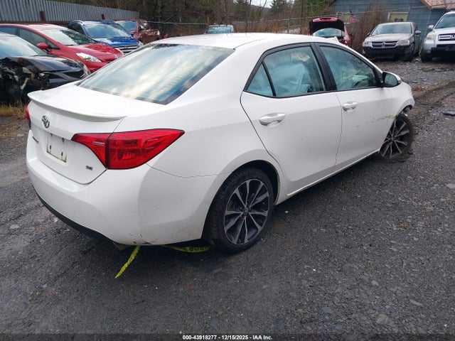 2017 TOYOTA COROLLA 2T1BURHE2HC850201 Photo 3