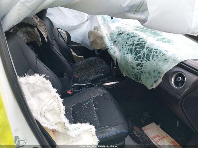 2017 TOYOTA COROLLA 2T1BURHE2HC850201 Photo 4