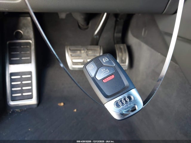 2019 AUDI RS 5 WUABWCF58KA902276 Photo 10