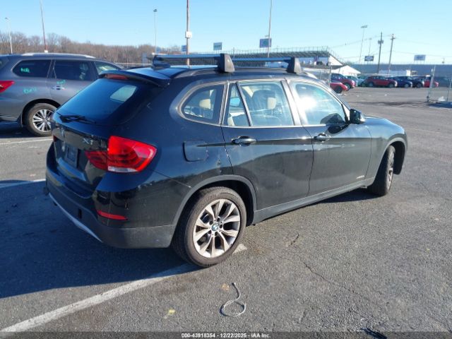 2013 BMW X1 WBAVL1C54DVR83975 Photo 3