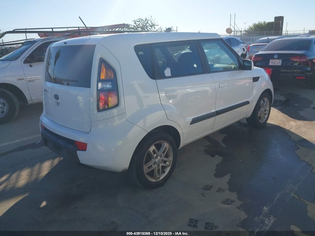 2010 KIA SOUL KNDJT2A20A7088905 Photo 3