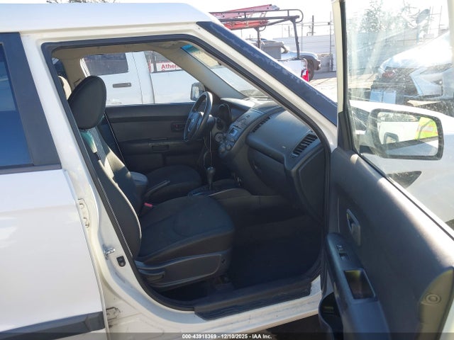 2010 KIA SOUL KNDJT2A20A7088905 Photo 4