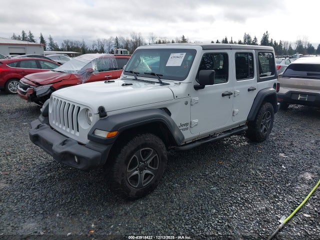 1C4HJXDG6JW117726 Jeep Wrangler Unlimited Sport S 4x4