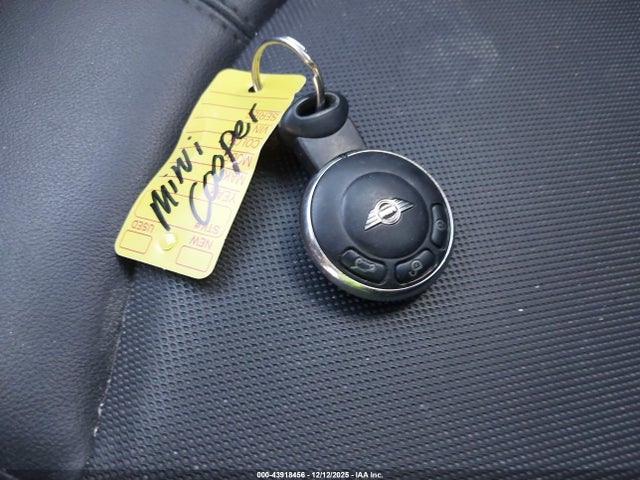 2015 MINI COUNTRYMAN WMWZC3C52FWT03405 Photo 10