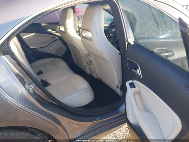 2016 MERCEDES-BENZ CLA 250 WDDSJ4EB8GN328051 Photo 7