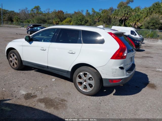 2013 VOLVO XC60 YV4952DL1D2418681 Photo 2