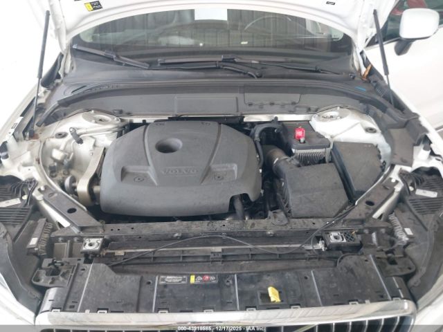 2021 VOLVO XC60 YV4102DL0M1809547 Photo 9