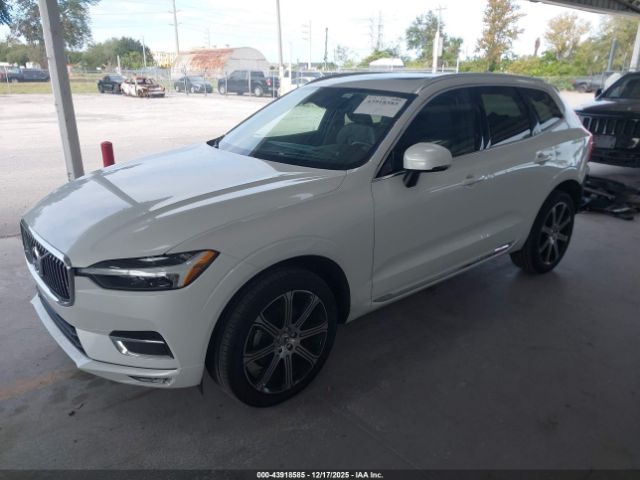 2021 VOLVO XC60 YV4102DL0M1809547 Photo 1