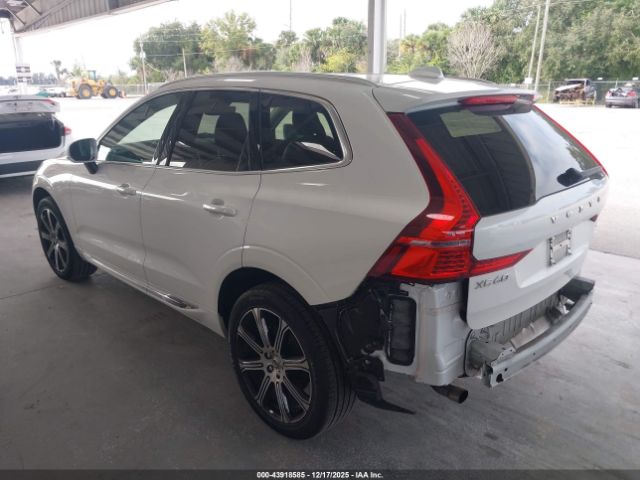 2021 VOLVO XC60 YV4102DL0M1809547 Photo 2