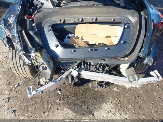 2025 TESLA MODEL Y 7SAYGDED9SA358574 Photo 9