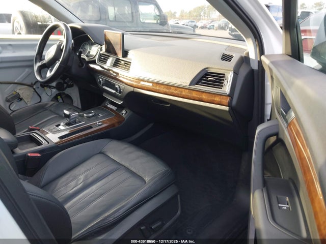 2018 Audi Q5 2.0t Premium/2.0t Tech Premium მანქანა იყიდება აუქციონზე, vin: WA1ANAFY5J2004506, აუქციონის ნომერი: 43918650