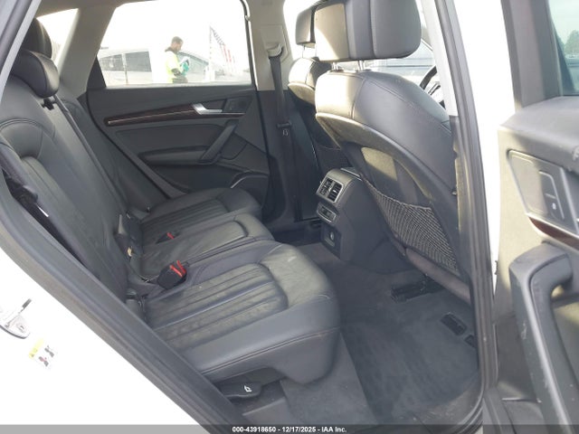 2018 Audi Q5 2.0t Premium/2.0t Tech Premium მანქანა იყიდება აუქციონზე, vin: WA1ANAFY5J2004506, აუქციონის ნომერი: 43918650