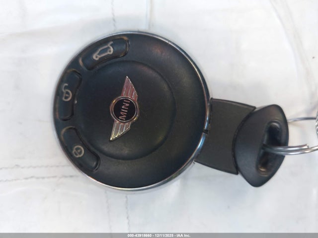 2013 MINI COUNTRYMAN WMWZC5C53DWM15154 Photo 10