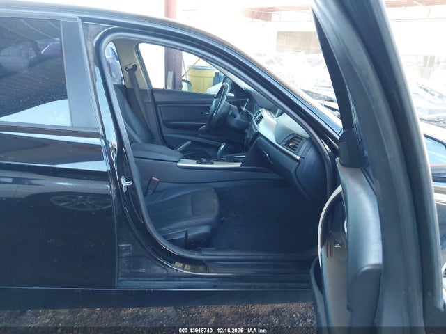 2016 BMW 320I WBA8E1G53GNT37798 Photo 4