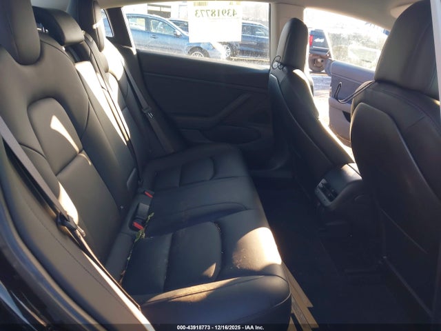 2018 TESLA MODEL 3 5YJ3E1EB1JF070625 Photo 7