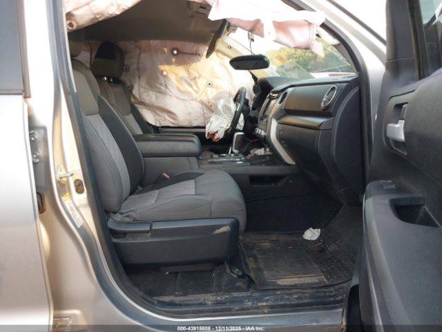 2017 TOYOTA TUNDRA 5TFDW5F10HX626552 Photo 4