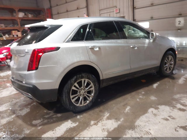 2020 CADILLAC XT5 1GYKNDRS8LZ166475 Photo 3