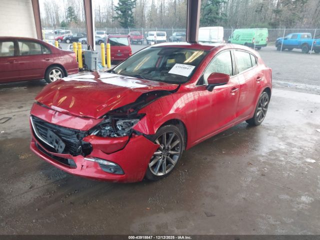 2018 MAZDA MAZDA3 3MZBN1M34JM184083 Photo 1
