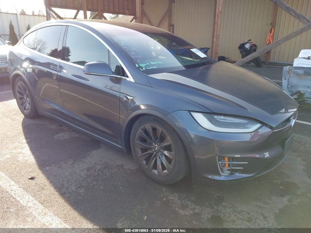 2018 TESLA MODEL X 5YJXCDE20JF090616