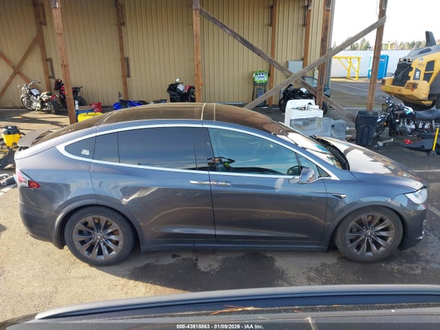 Tesla Model X 100d/75d/p100d 2018 5YJXCDE20JF090616 Image 14