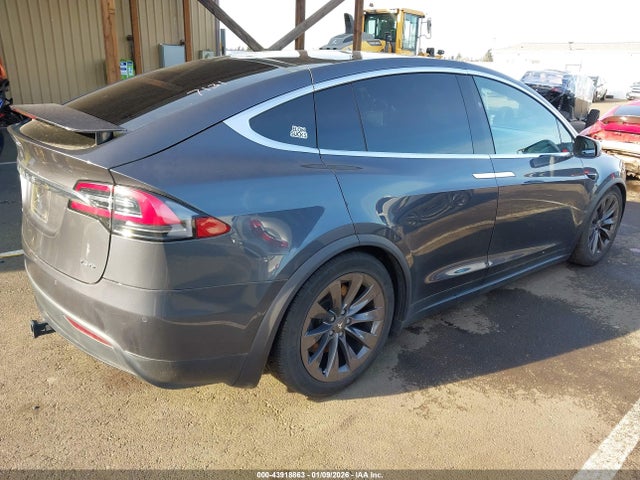 2018 TESLA MODEL X 5YJXCDE20JF090616 Photo 3