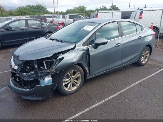 Chevrolet CRUZE LT 2019 1G1BE5SM2K7102328 Image 2