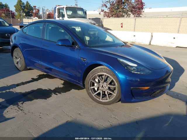 2022 TESLA MODEL 3 5YJ3E1EB5NF125423 Photo 0