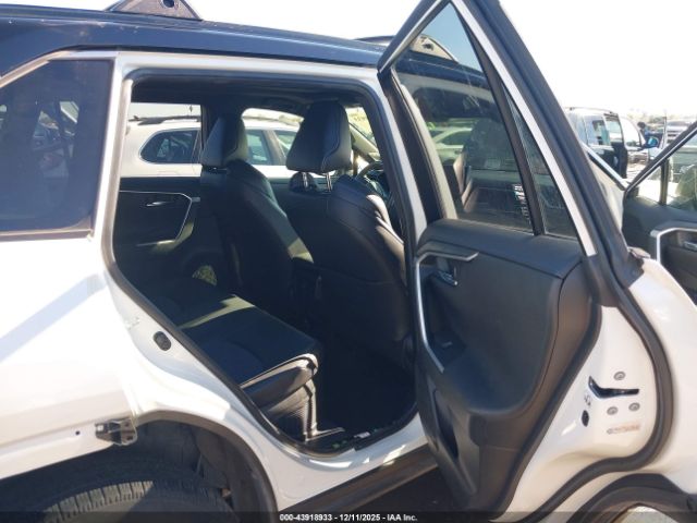 2020 TOYOTA RAV4 HYBRID JTMEWRFV5LD541053 Photo 7