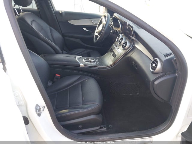 W1KWF8DB6MR639459 Mercedes-Benz C 300 Sedan