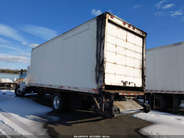 Продажа на аукционе авто 2001 Peterbilt 330, vin: 2NPNHD6X71M561657, номер лота: 43919119