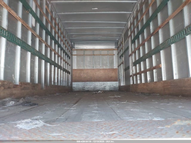 Продажа на аукционе авто 2001 Peterbilt 330, vin: 2NPNHD6X71M561657, номер лота: 43919119