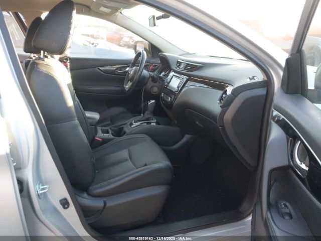 2017 NISSAN ROGUE SPORT JN1BJ1CP4HW021725 Photo 4