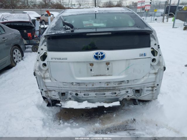2014 TOYOTA PRIUS JTDKN3DU7E1739375 Photo 5