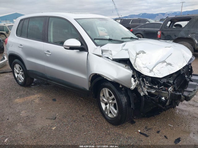 2012 VOLKSWAGEN TIGUAN WVGBV7AX7CW593769 Photo 0