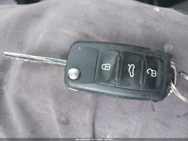 2012 VOLKSWAGEN TIGUAN WVGBV7AX7CW593769 Photo 10