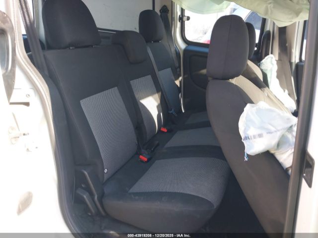 2018 RAM PROMASTER CITY ZFBERFAB0J6L28230 Photo 7