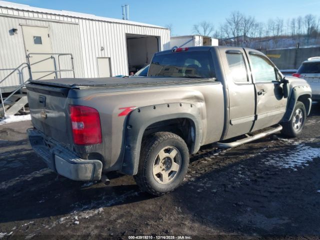 2013 CHEVROLET SILVERADO 1500 1GCRKSE74DZ202926 Photo 3