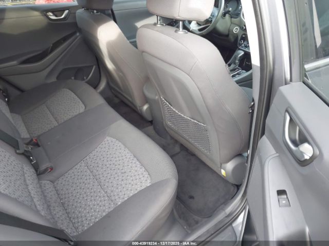 2019 HYUNDAI IONIQ HYBRID KMHC75LC2KU114696 Photo 7