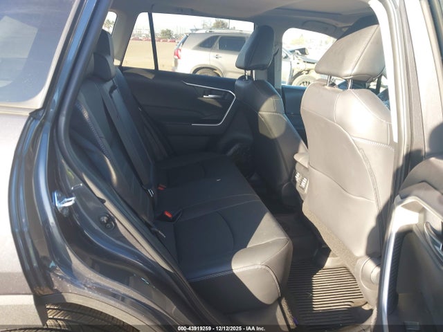 Toyota Rav4 Xle Premium 2025 2T3C1RFV5SW396264 Image 8