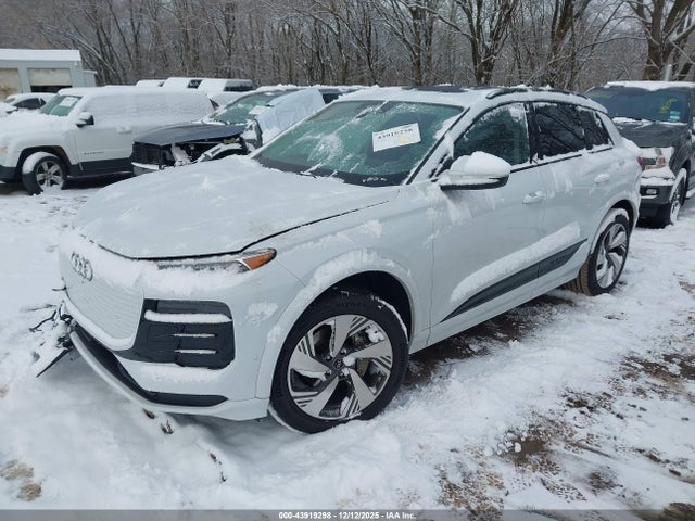 2025 AUDI Q6 E-TRON WA124BGFXSA005717 Photo 1