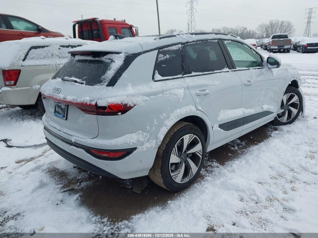 2025 AUDI Q6 E-TRON WA124BGFXSA005717 Photo 3