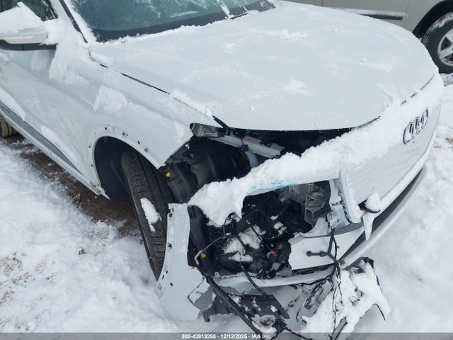 2025 AUDI Q6 E-TRON WA124BGFXSA005717 Photo 5